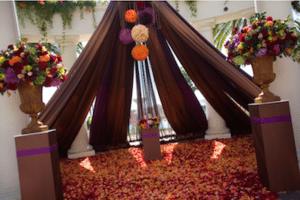 Draw attention to the action. Image provided by Robert Ortiz Photography