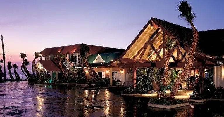 Duke's Malibu - Exterior of location