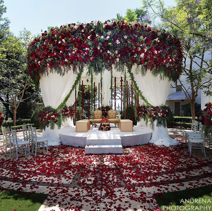 AndrenaPhotography-SquareRootDesigns-WeddingCompass