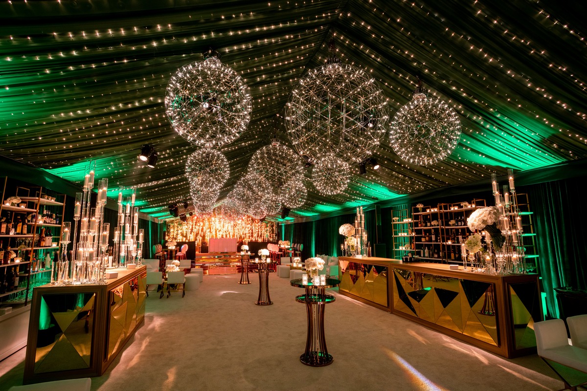 Decor Lighting Comp - SouthernCalifornaWedding.com - Revelry Event Design_fertitta-holiday-2019-258 (5)